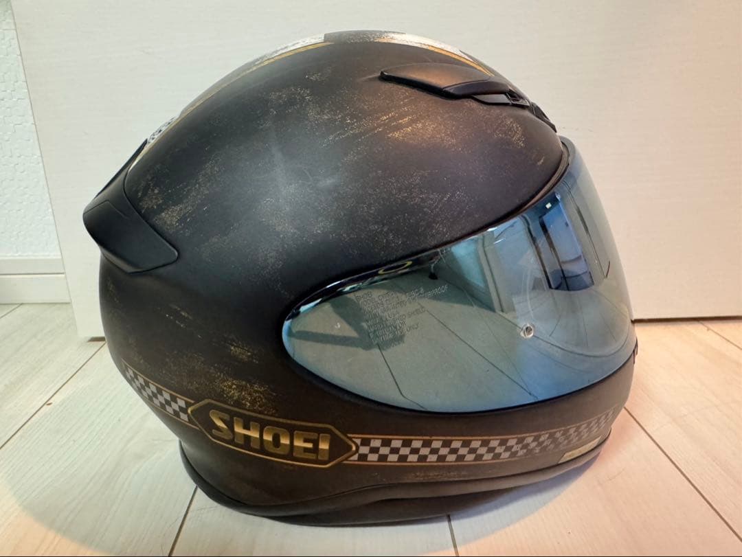 SHOEI フルフェイスヘルメット ブラック/ゴールド