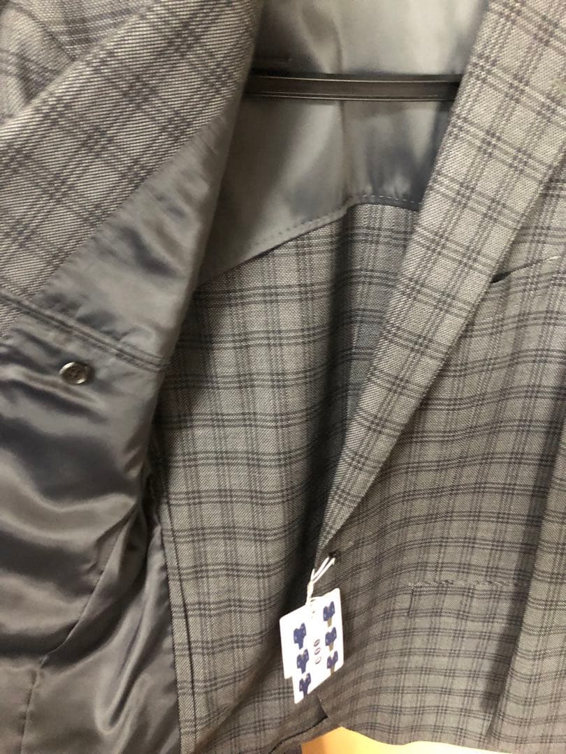 ☆トゥエンティフォーセブン　スーツAB7未使用品☆