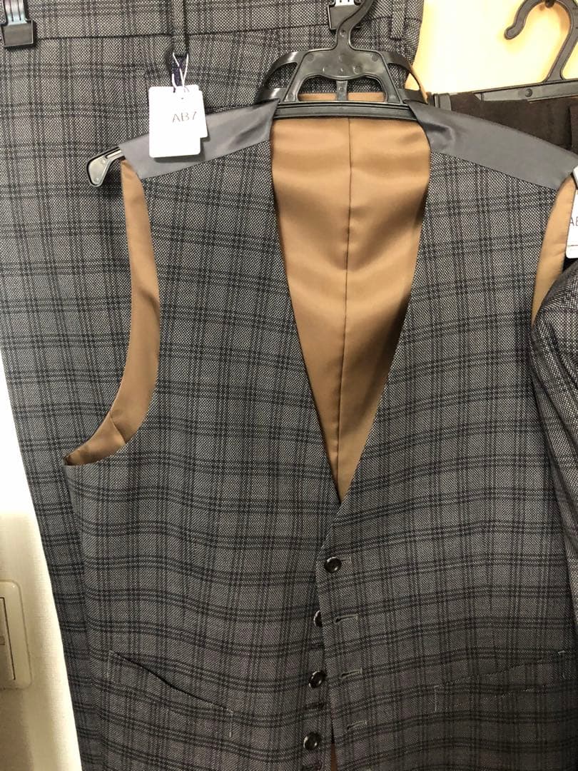 ☆トゥエンティフォーセブン　スーツAB7未使用品☆