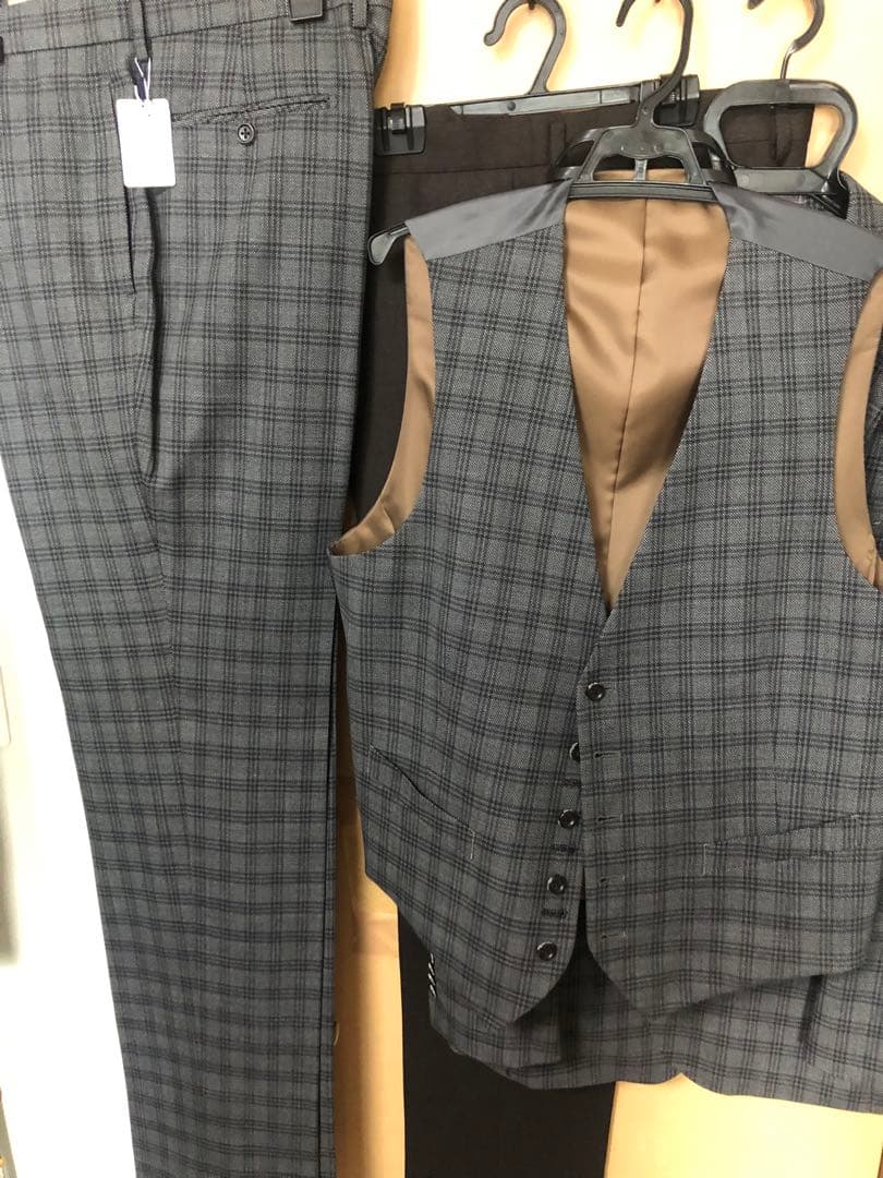 ☆トゥエンティフォーセブン　スーツAB7未使用品☆