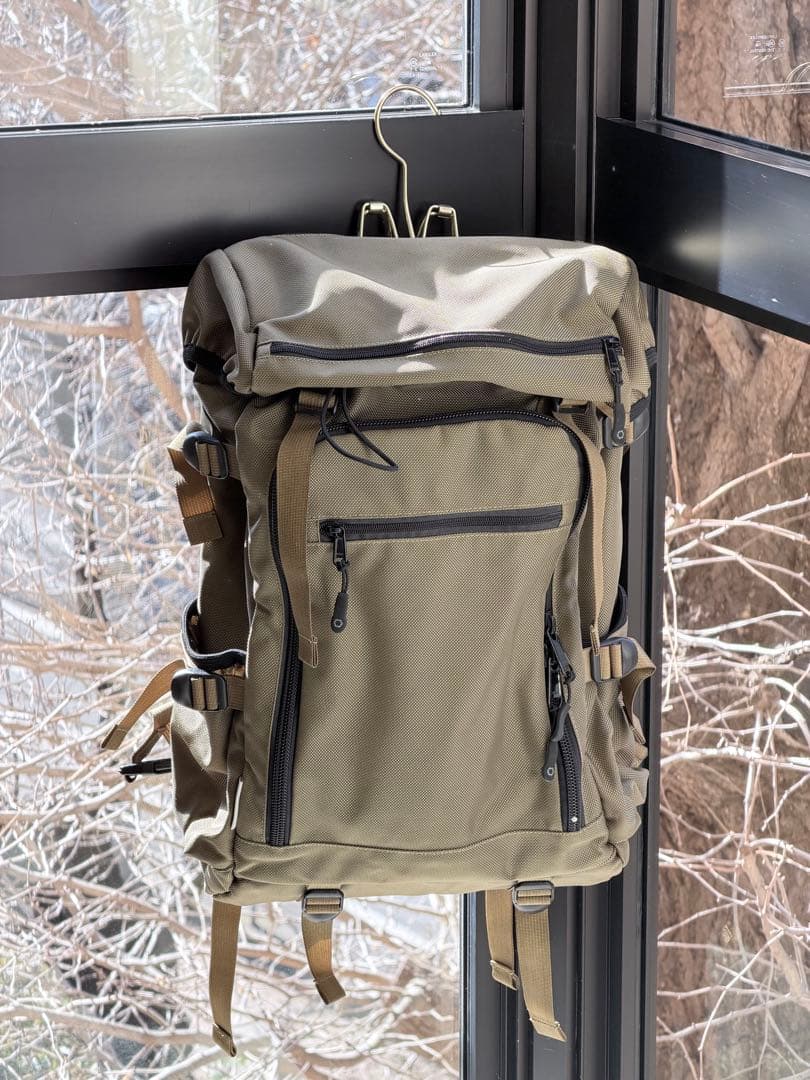 DSPTCH ディスパッチ　バックパック　リュックサック　美品　ベージュ