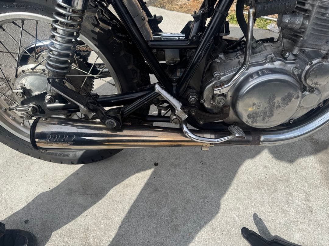 sr400 マフラー スリップオン　スーパートラップ　スパトラ　サイレンサーのみ