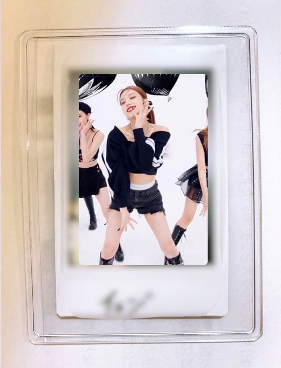 【当選書付き 】ITZY Blah 直筆 サイン 入り チェキ Yeji イェジ