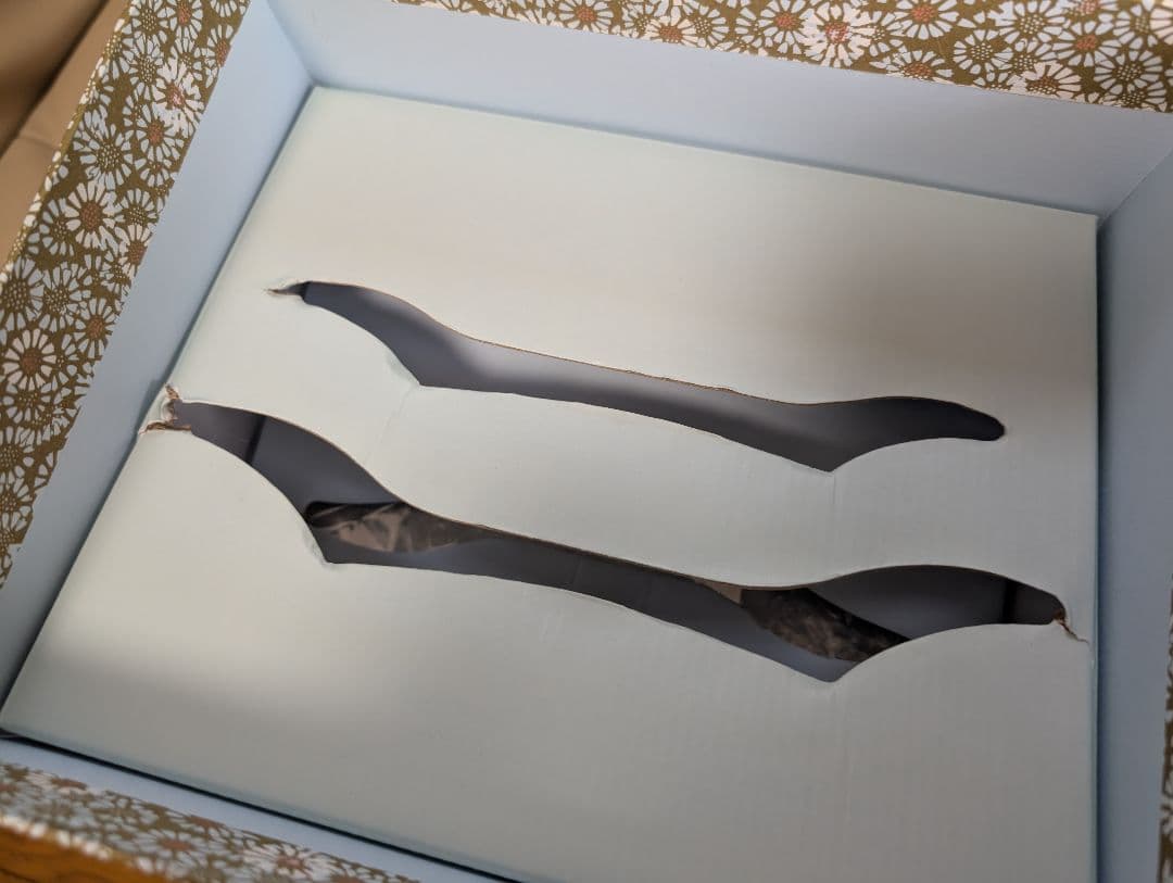 ウェッジウッド　クィーンオブハート　アフタヌーンティー　ケーキスタンド