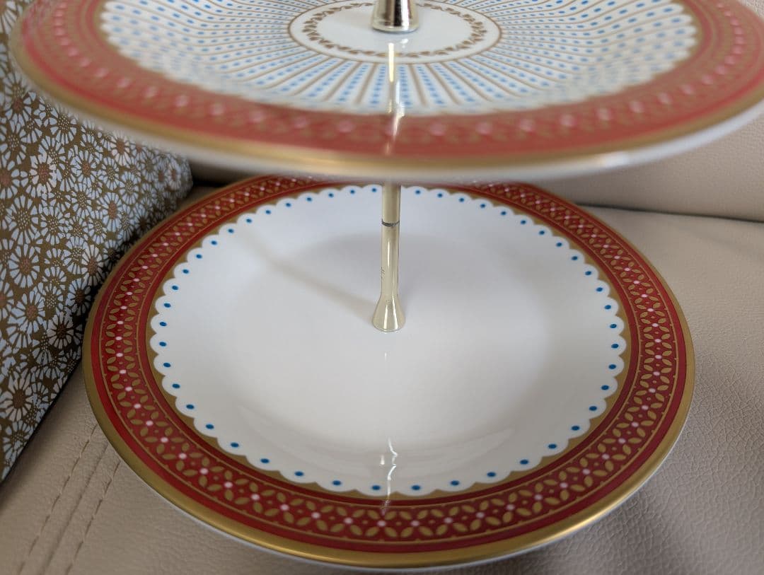 ウェッジウッド　クィーンオブハート　アフタヌーンティー　ケーキスタンド