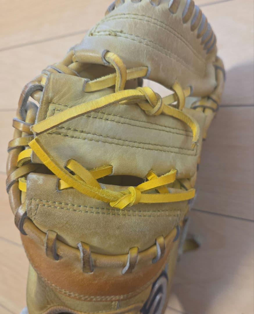 ASICS GOLDSTAGE ファーストミット&グローブホルダー