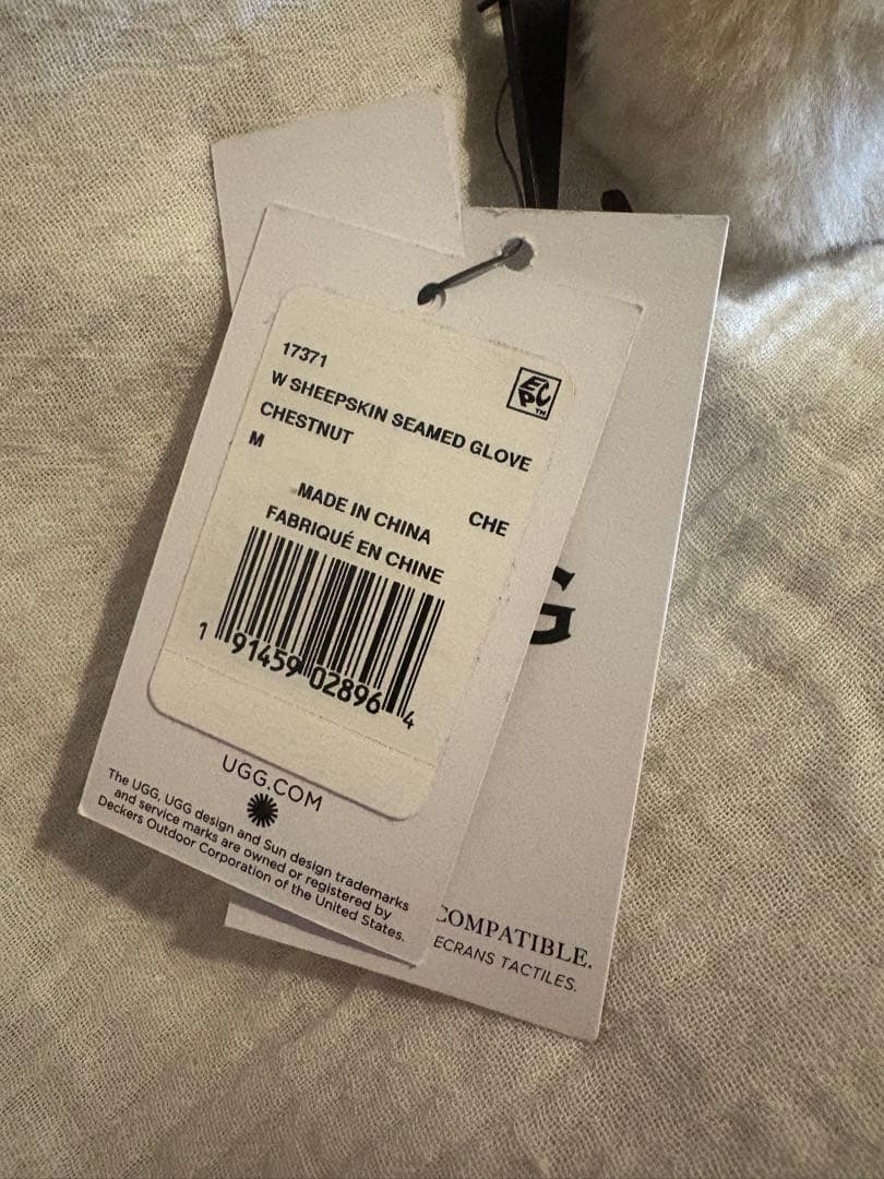 【新品未使用】UGG シープスキンシームドグローブ (手袋) Chestnut