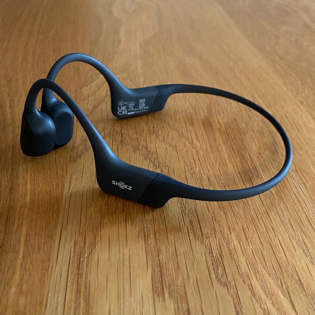 SHOKZ OPENRUN Mini 骨伝導イヤホン コズミックブラック