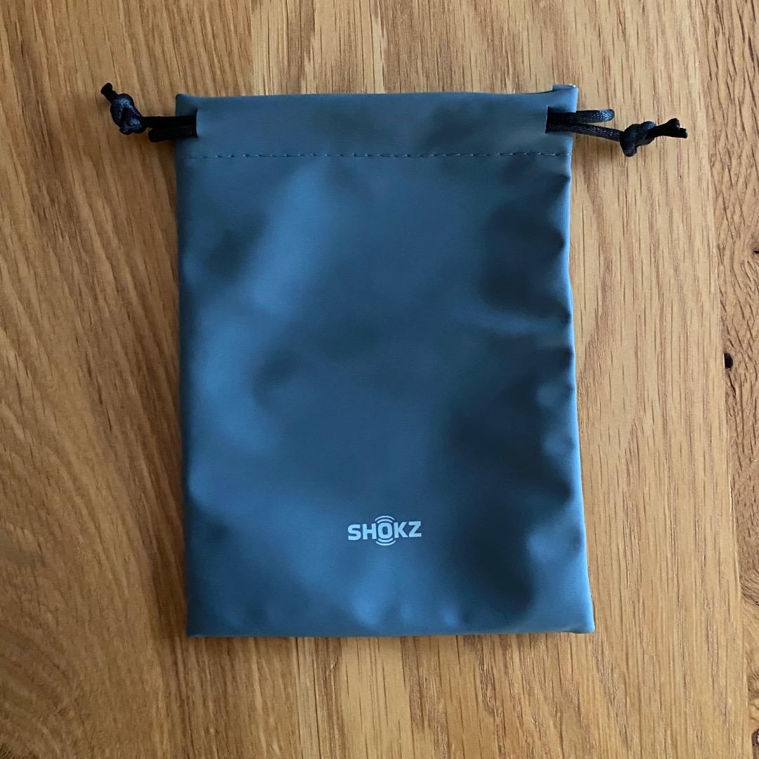 SHOKZ OPENRUN Mini 骨伝導イヤホン コズミックブラック