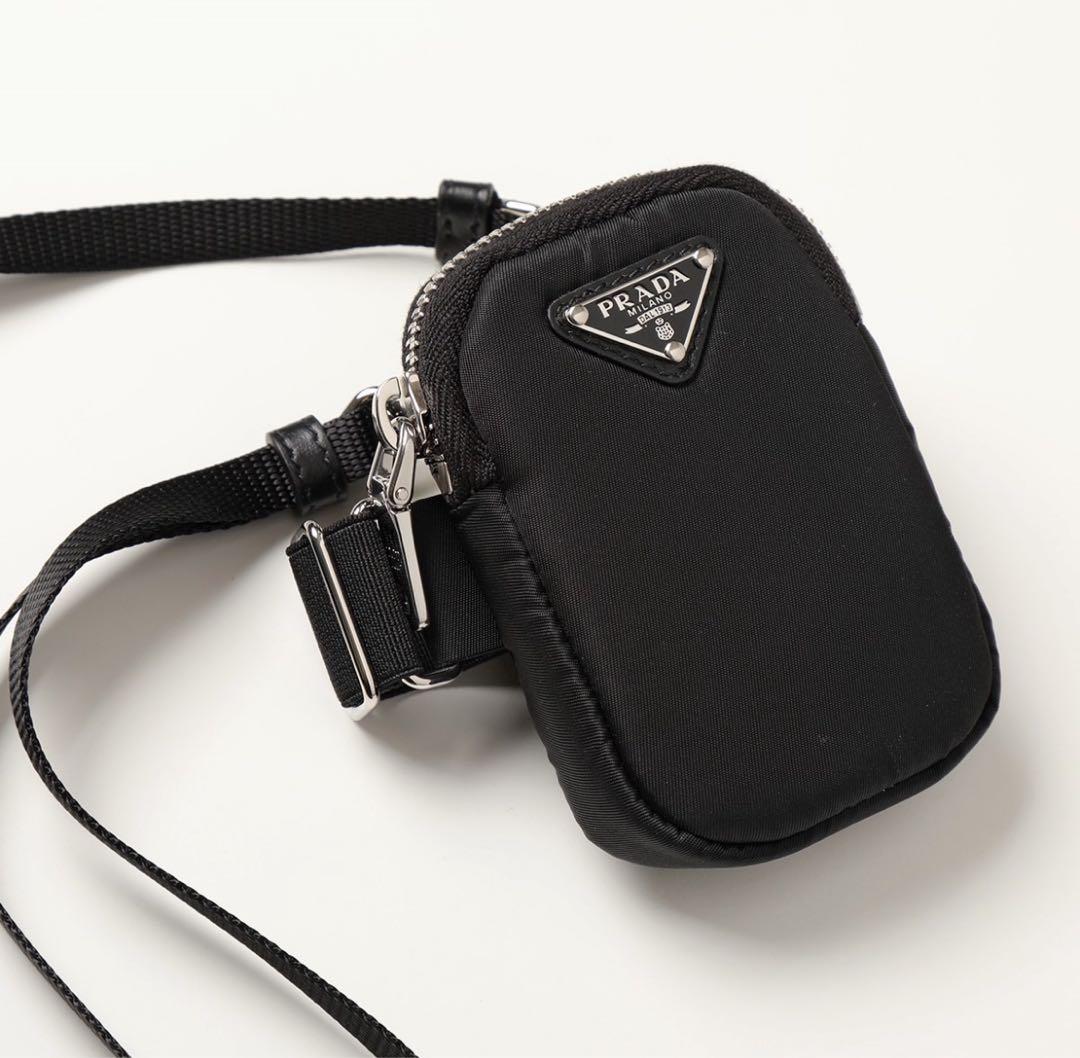完売品　PRADA ブラック ナイロンショルダーバッグ　ポーチ
