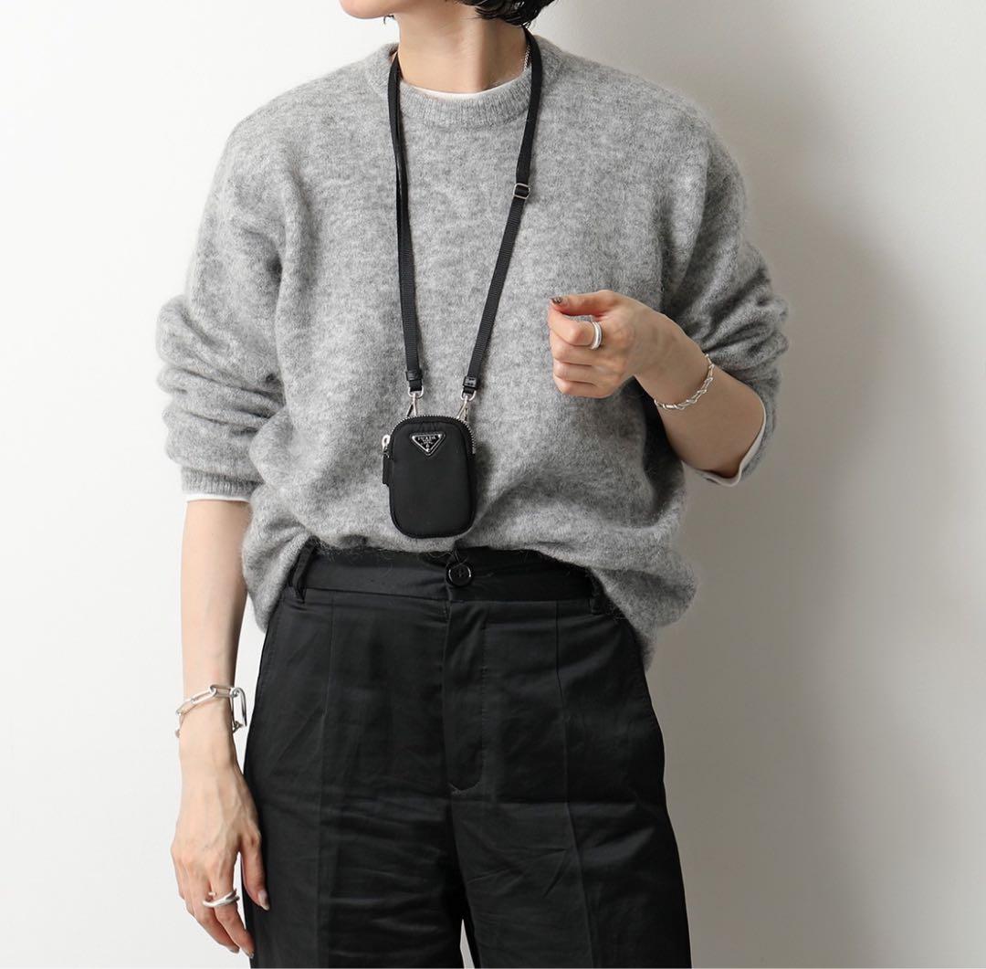 完売品　PRADA ブラック ナイロンショルダーバッグ　ポーチ