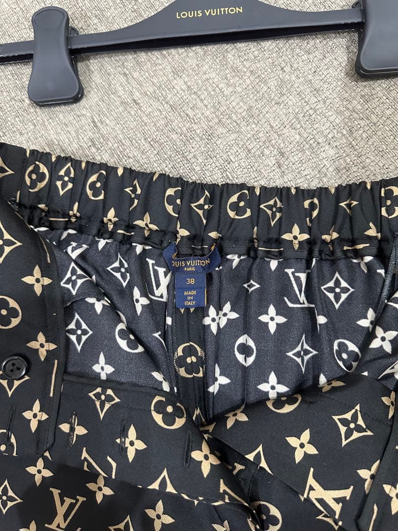 Louis Vuitton ロゴプリント ショートパンツ