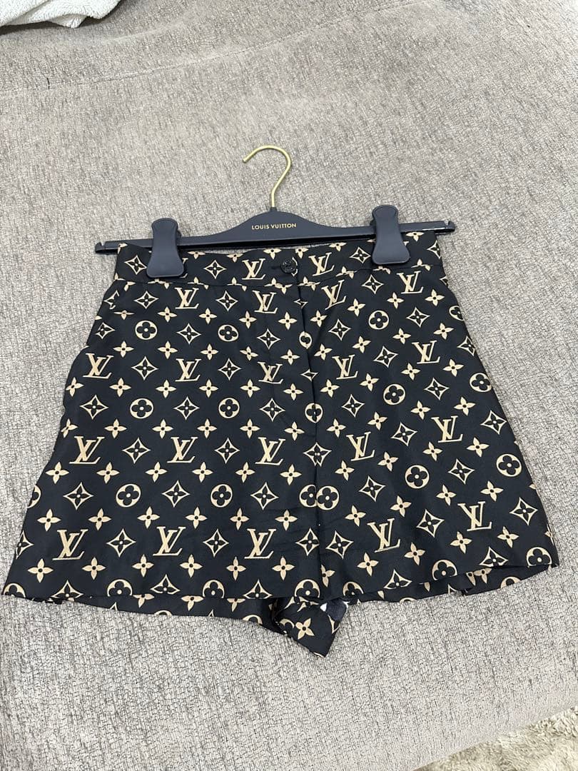 Louis Vuitton ロゴプリント ショートパンツ