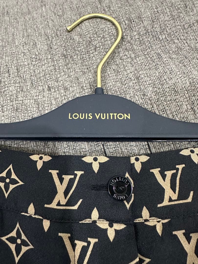 Louis Vuitton ロゴプリント ショートパンツ