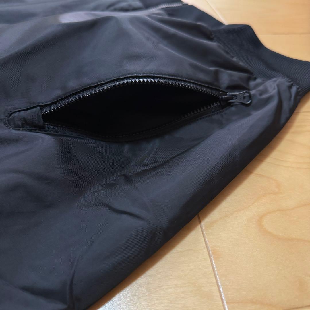 NIKEナイキ　ウィンドブレーカー　ウィンドランナー　上着　黒ブラック　L 新品