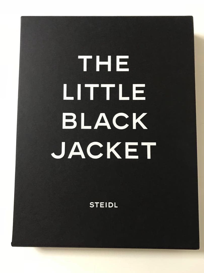 CHANEL『 THE LITTLE BLACK 』 写真集