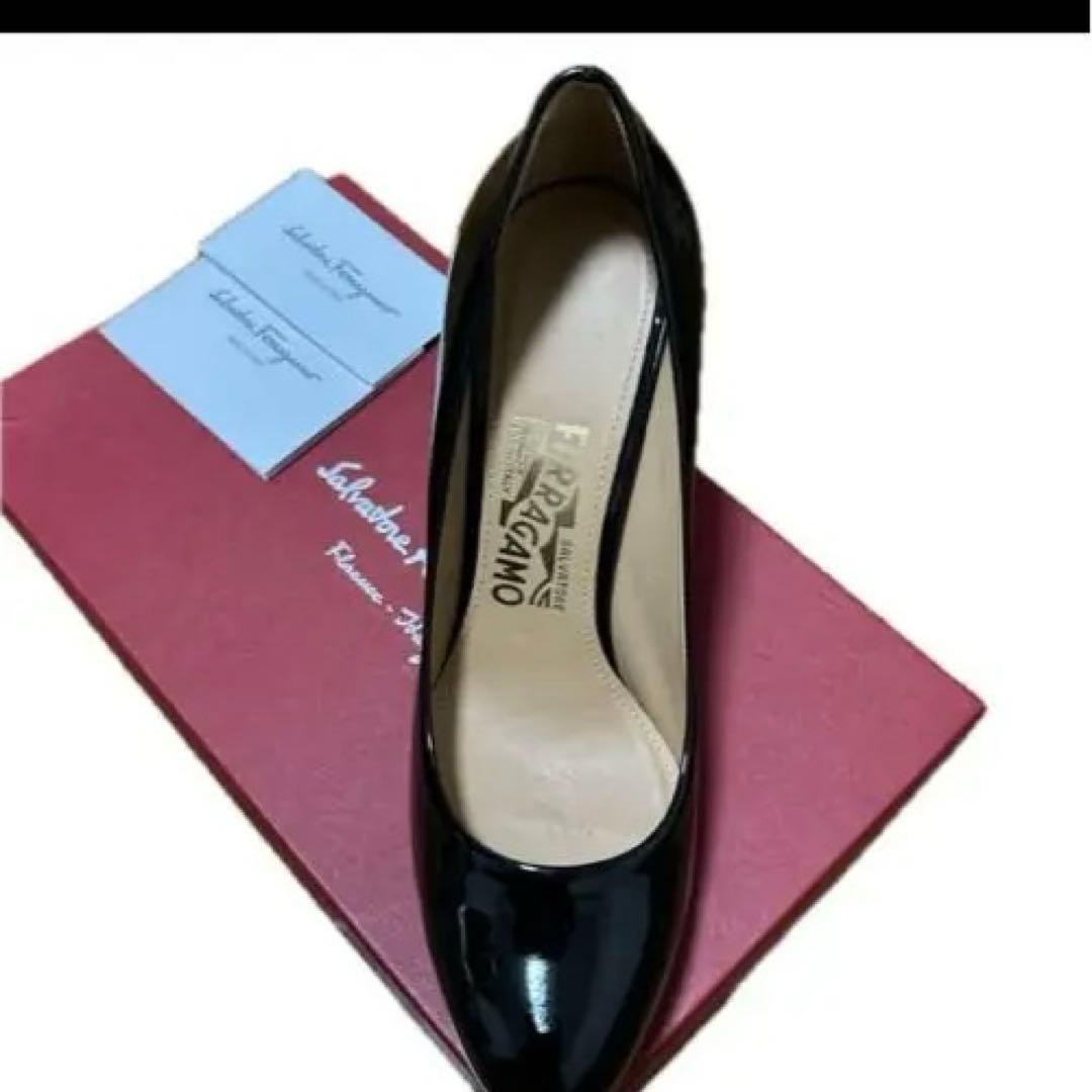 Salvatore Ferragamo 新品未使用　フェラガモ　ハイヒール