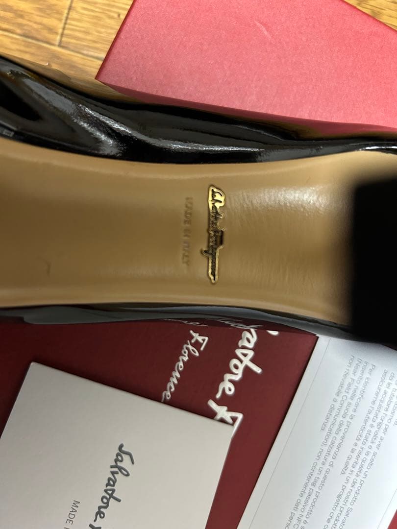 Salvatore Ferragamo 新品未使用　フェラガモ　ハイヒール