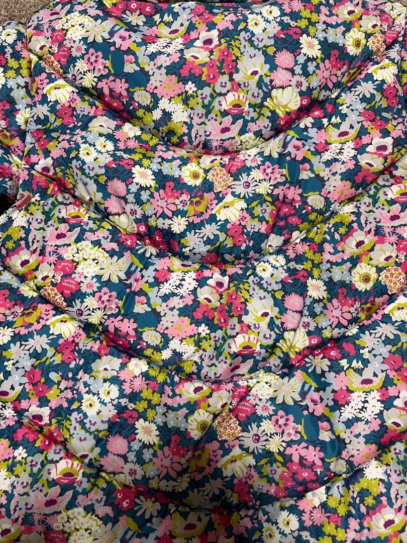 Jacadi (6A/116センチ)リバティ柄フード付き中綿ジャケット