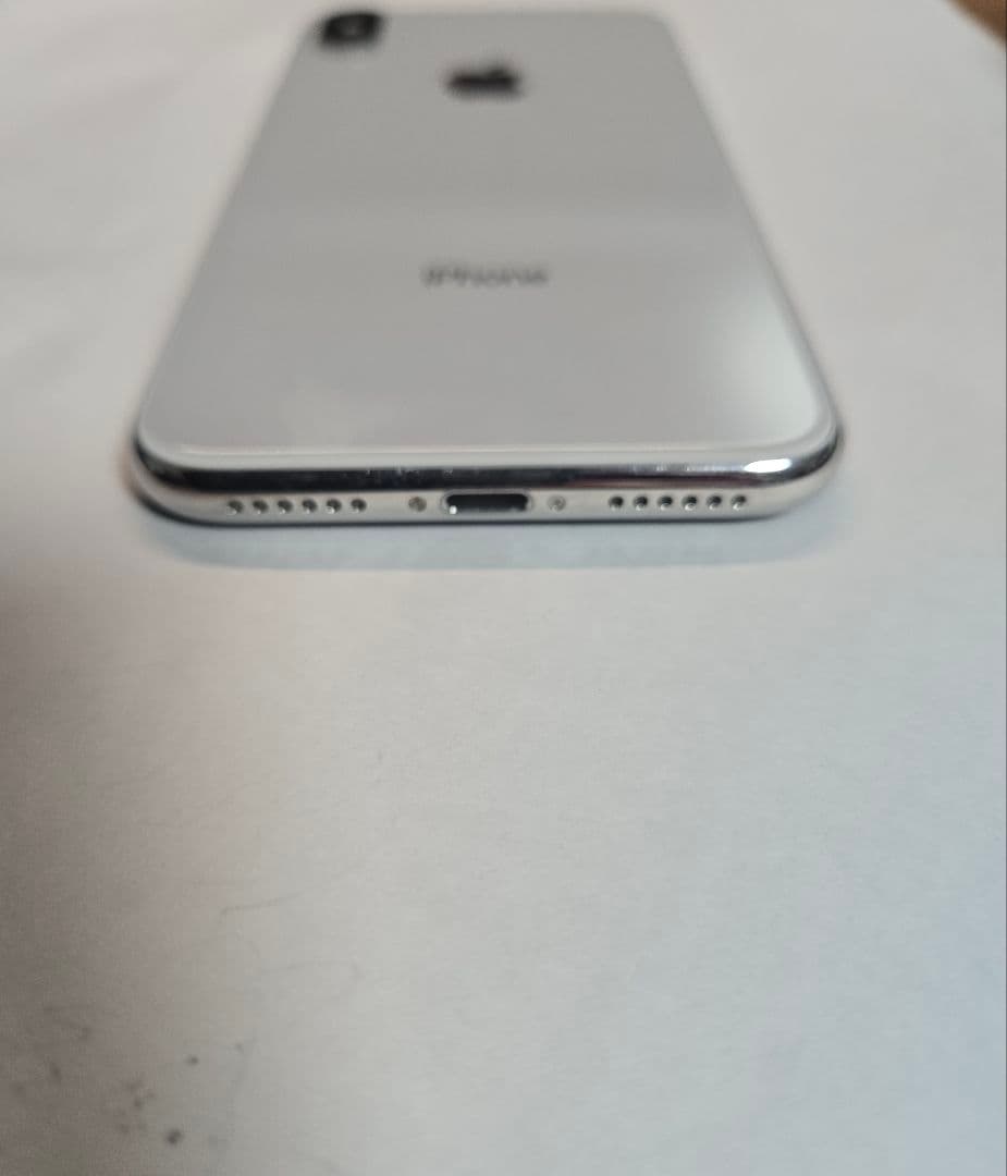N*！様 【au】Apple iPhone X シルバー 256GB 電池容量9