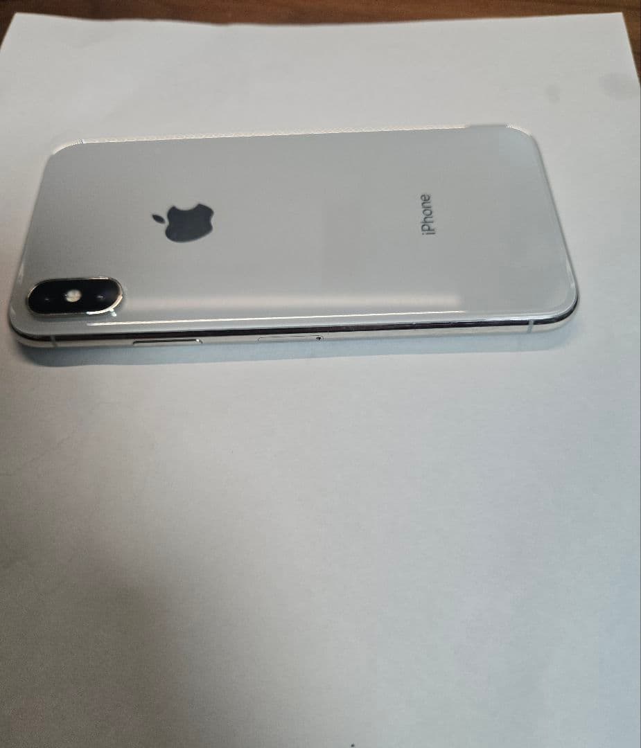 N*！様 【au】Apple iPhone X シルバー 256GB 電池容量9