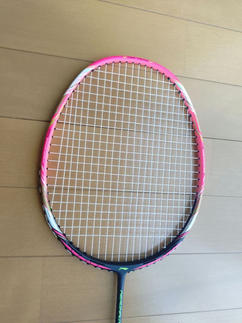 エアロナット 7000 i バドミントンラケット ピンク/黒