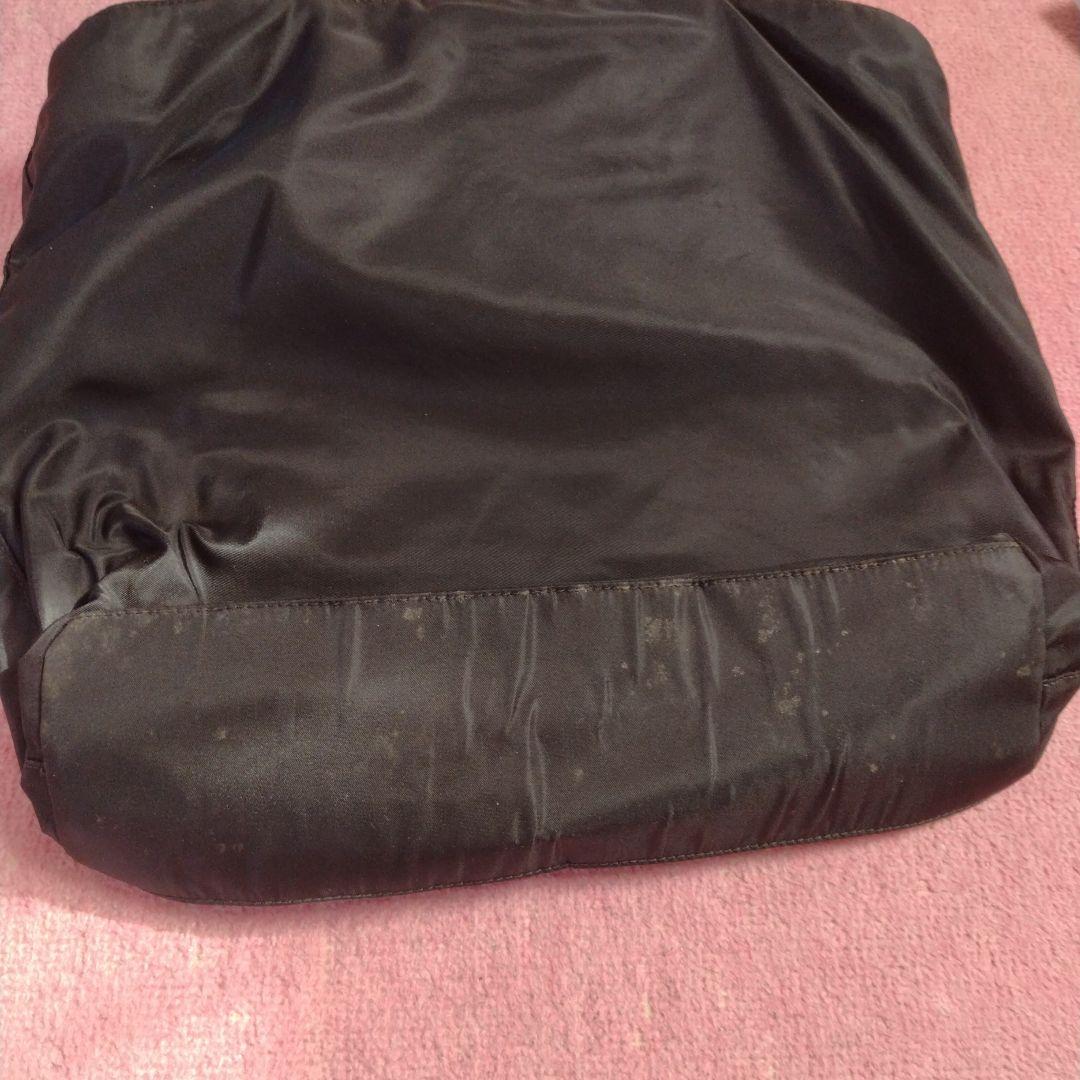 PRADA　ショルダーバッグ　ブラック