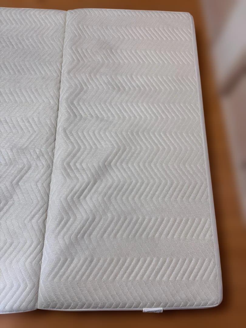 雲のやすらぎプレミアム 三つ折りマットレス ダブル ＋ やわもちフィットシーツ付