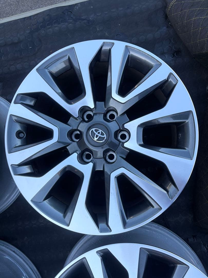 ランドクルーザープラド TZ-G 純正19インチホイール4本