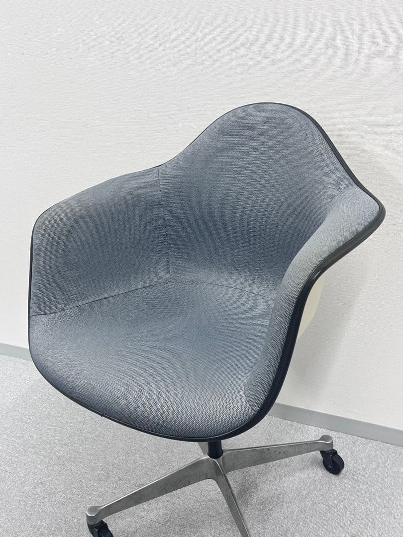 YZQ様オリジナル ハーマンミラー ヴィンテージ イームズ アームシェル引取OK