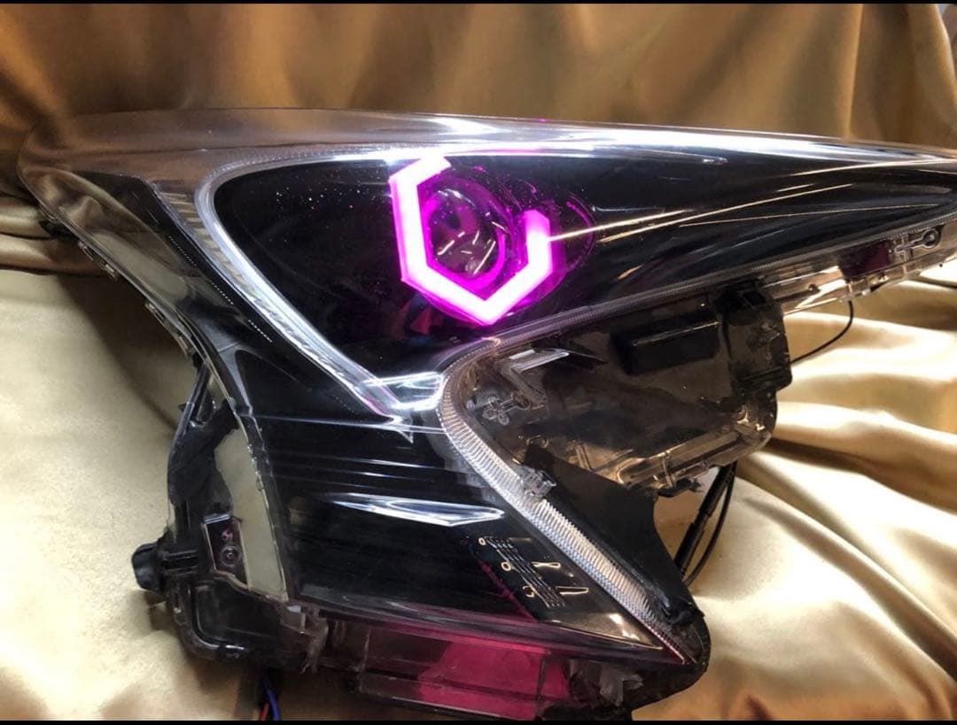 プリウス50 前期　3眼赤青紫　六角リング　ポジ青⇔白　ウィポジ青　レクサスBL