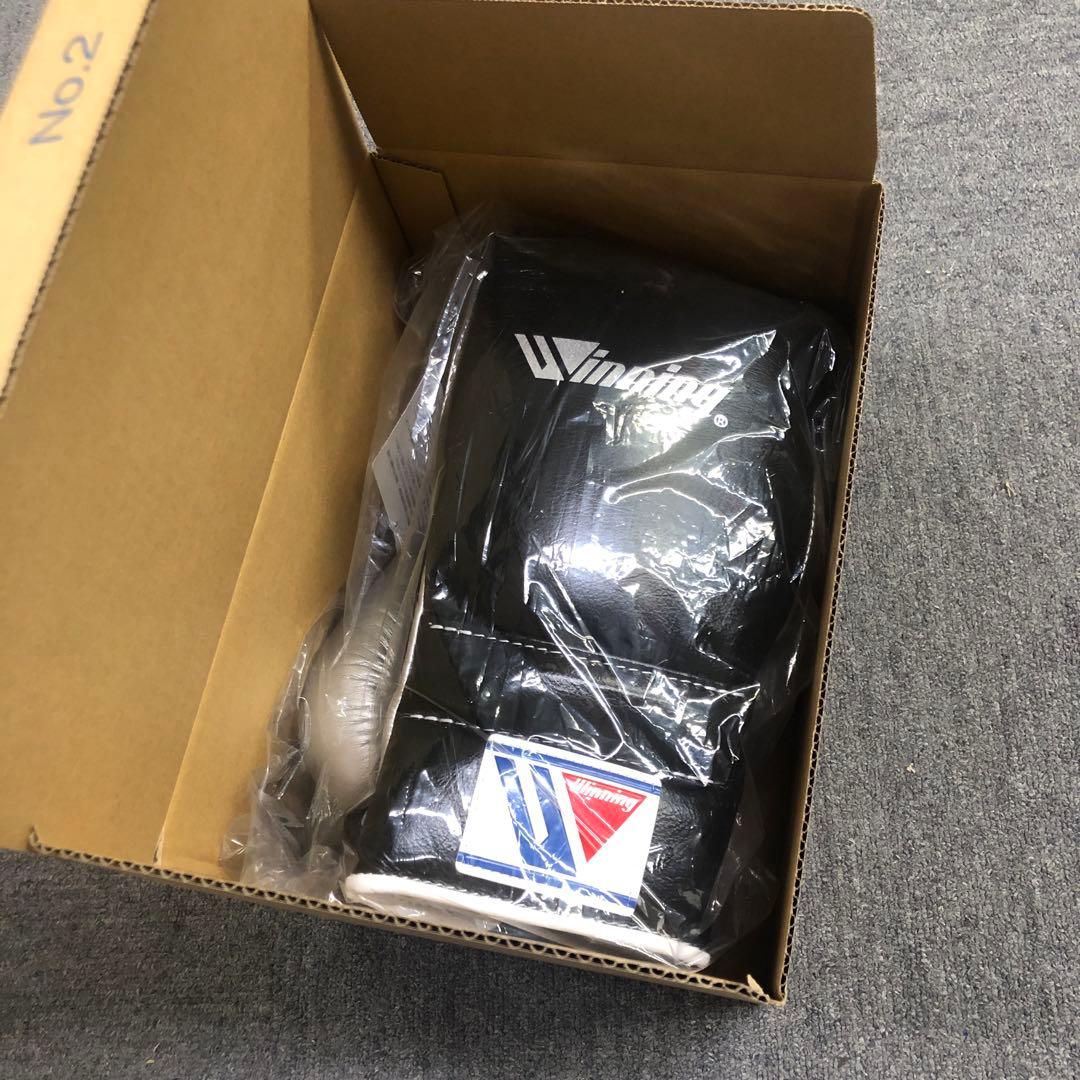 Winning ボクシンググローブ 16 oz ブラック/シルバー