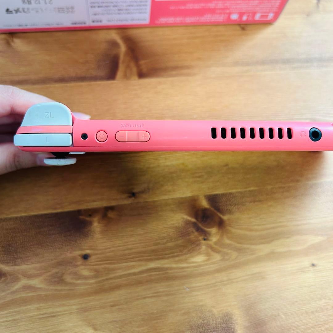 Nintendo Switch Lite コーラル 充電器付き　箱付き