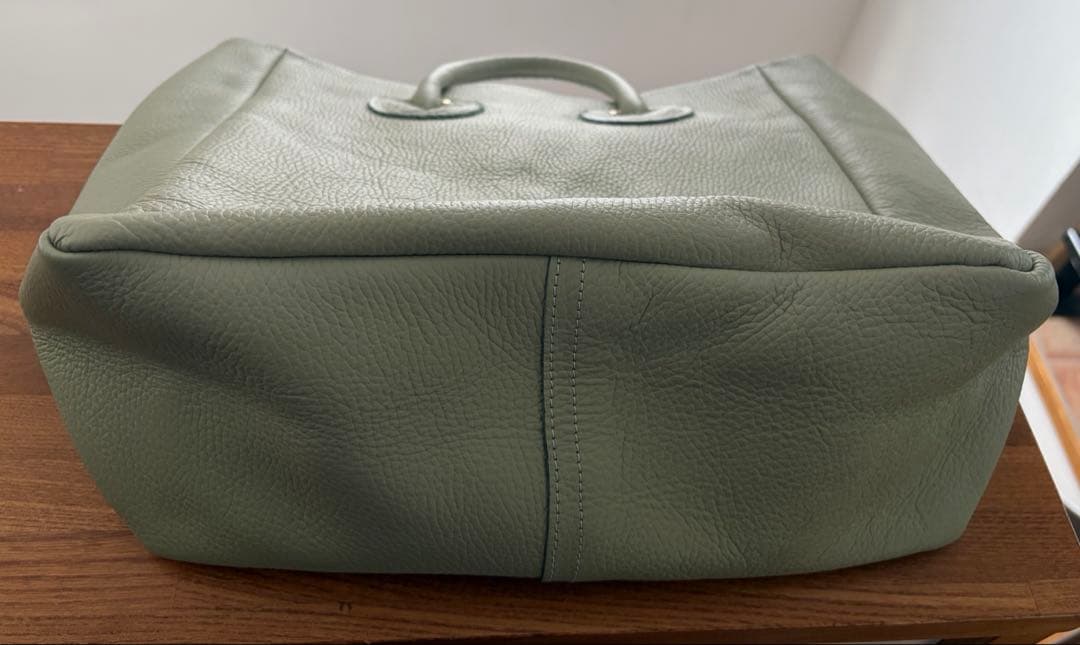 YOUNG&OLSEN エンボスレザー トートバッグ　Ｍ