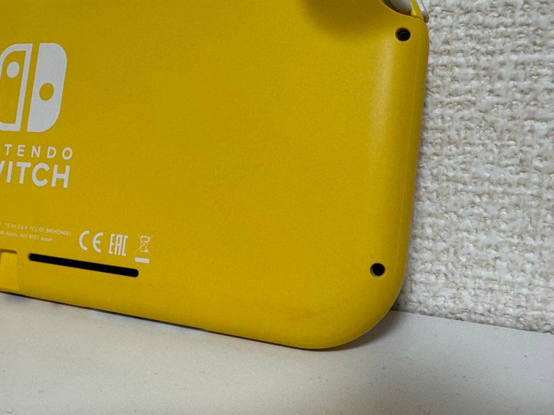 Nintendo Switch Lite 本体　充電器付き