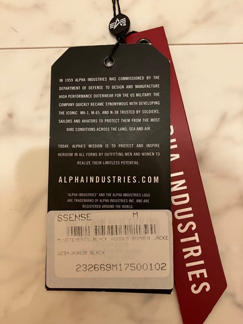 VETEMENTS 【24-25AW】フーデッドボンバージャケット サイズM美品