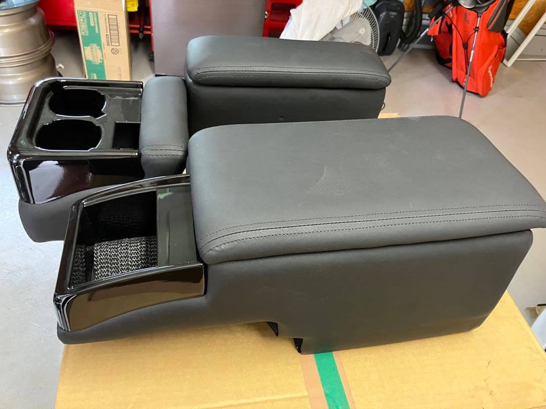 ハイエースワイド肘掛け3点セット