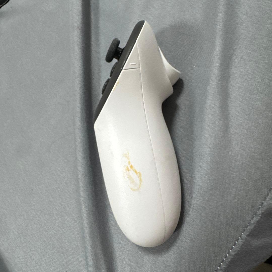 ち*お様 メタクエスト3 3s コントローラ 右のみ