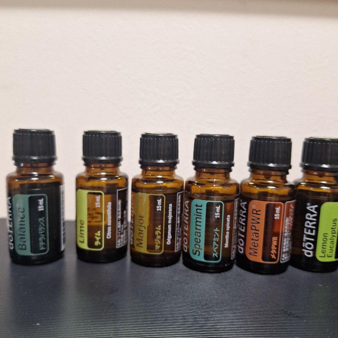 doTERRA エッセンシャルオイルセット 25本以上 ケース付き
