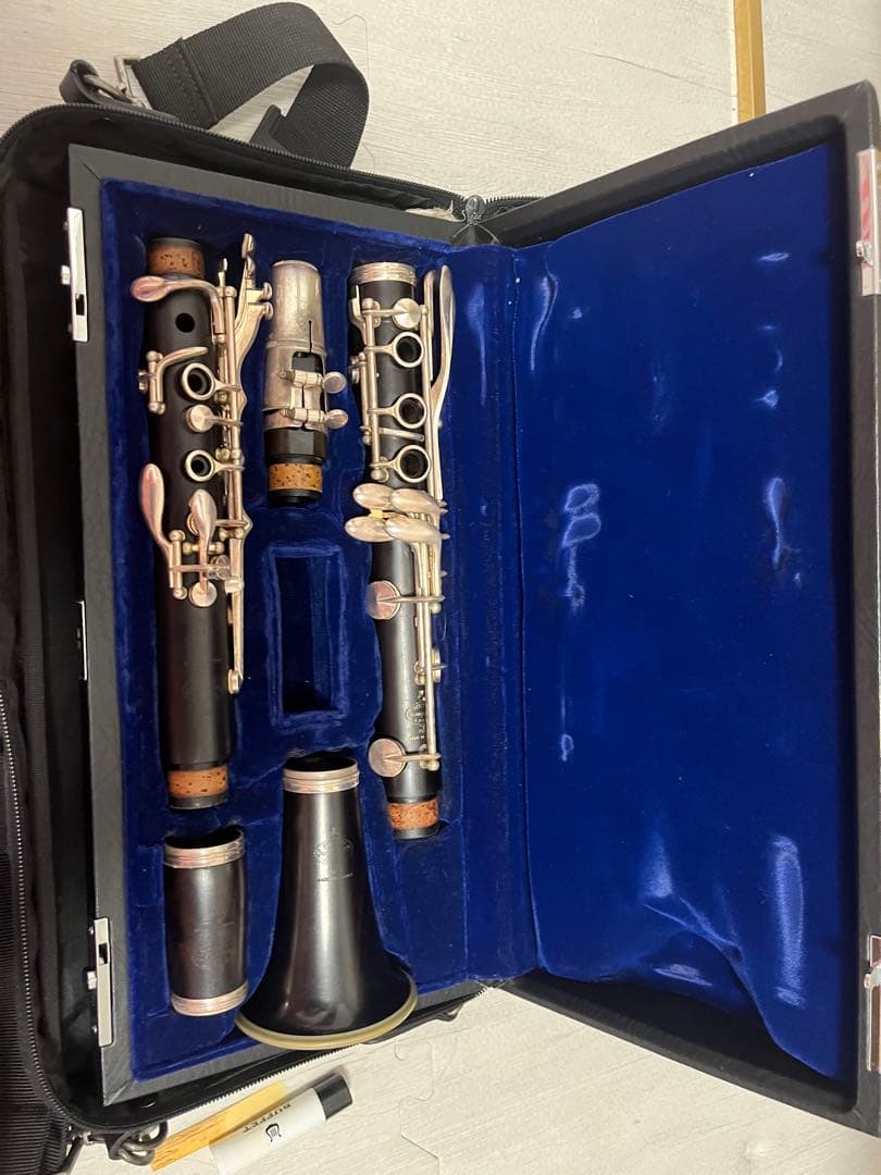 クランポン クラリネット本体 キャリングケース付き