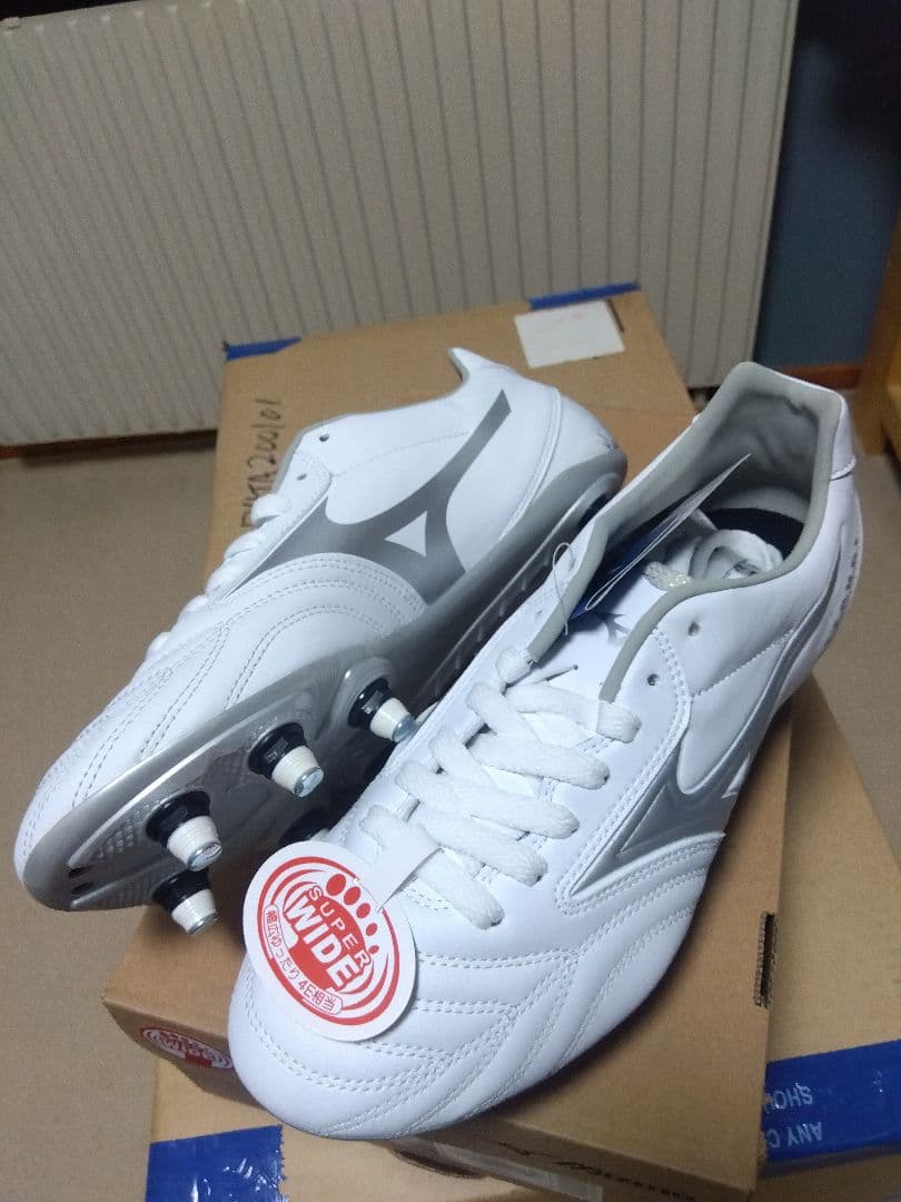 ラグビースパイク／26.5／白×シルバー／R1GA230003／新品・未使用品