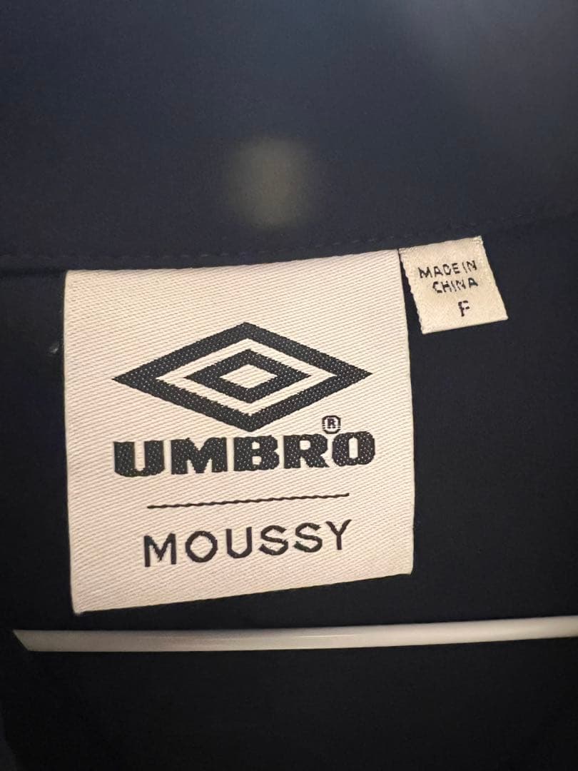 UMBRO×MOUSSYコラボ　ネイビー トラックジャケット
