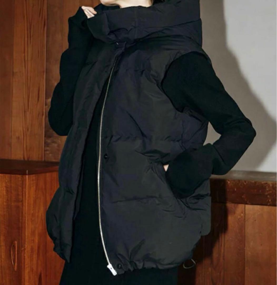 credona フード付きダウンベスト　ブラック