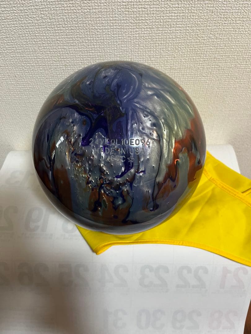 ボウリングボール