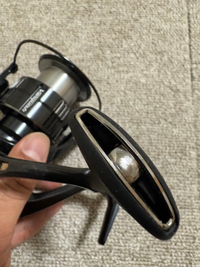 【極美品】シマノ 19 ヴァンキッシュ 4000XG（実釣1回のみ）