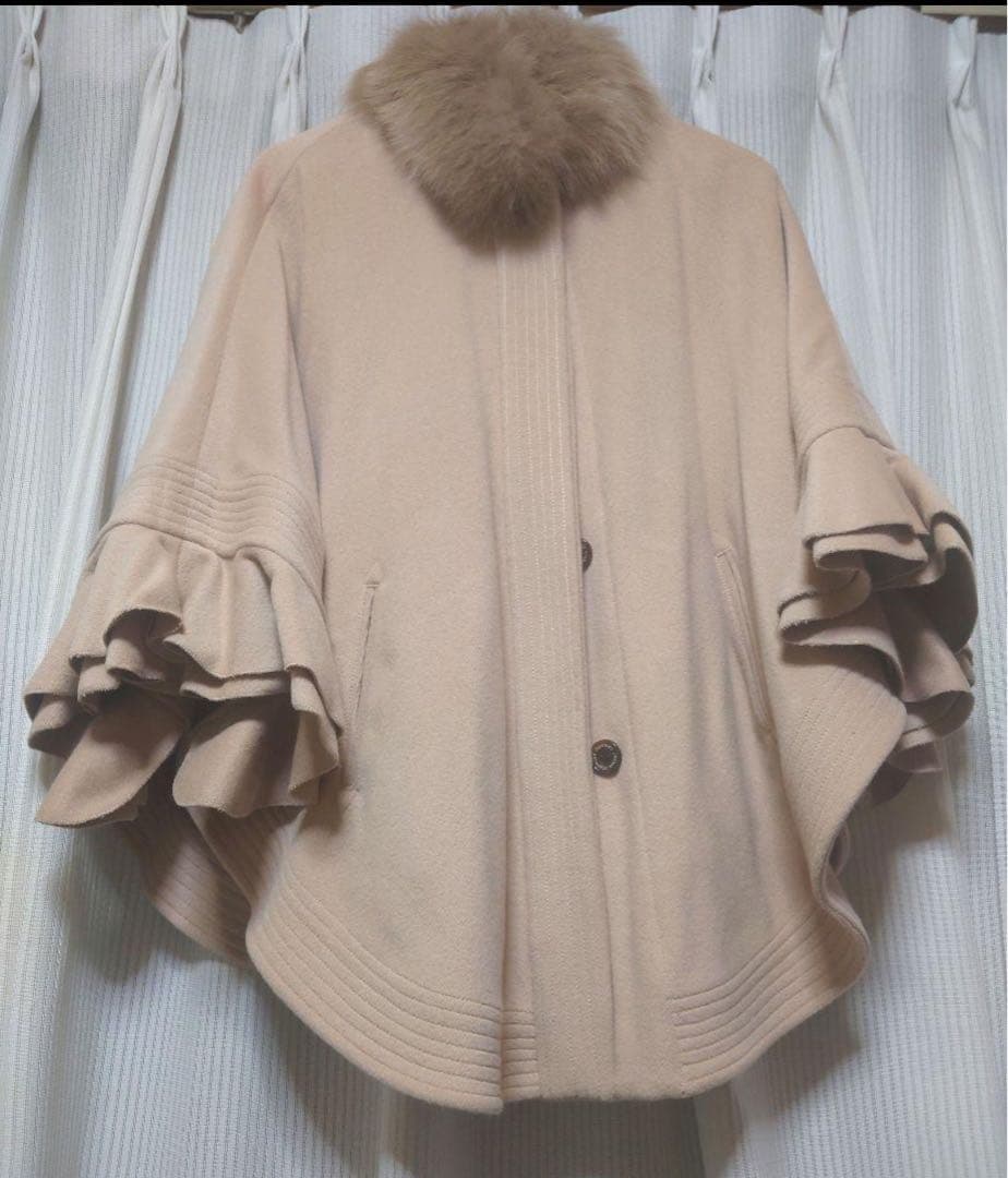 Sov❶アイボリー ❷ベージュ ファー付き ポンチョコート、2着
