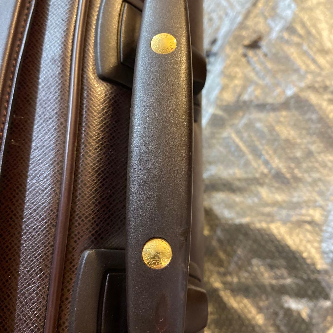 ルイヴィトン　キャリーケース