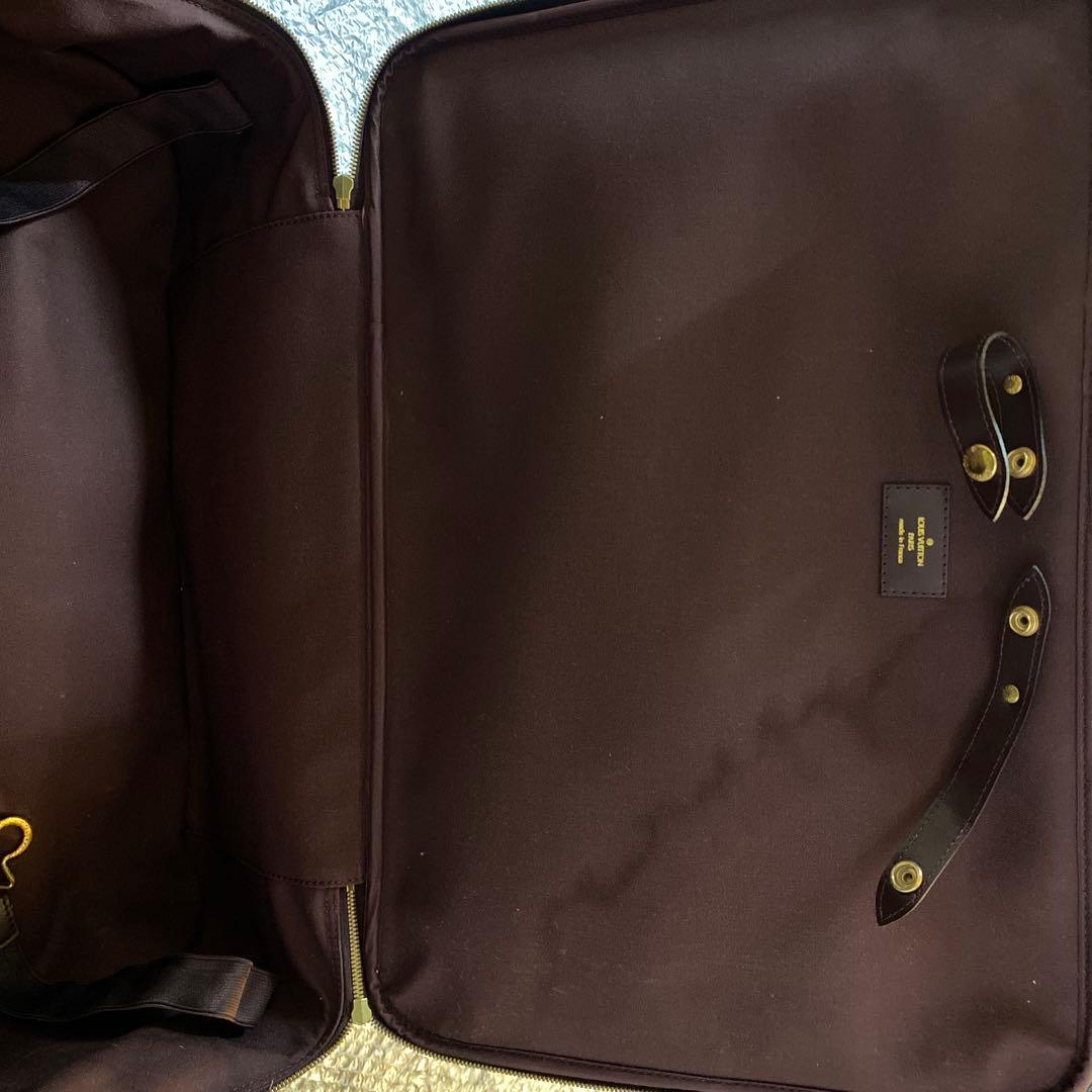 ルイヴィトン　キャリーケース