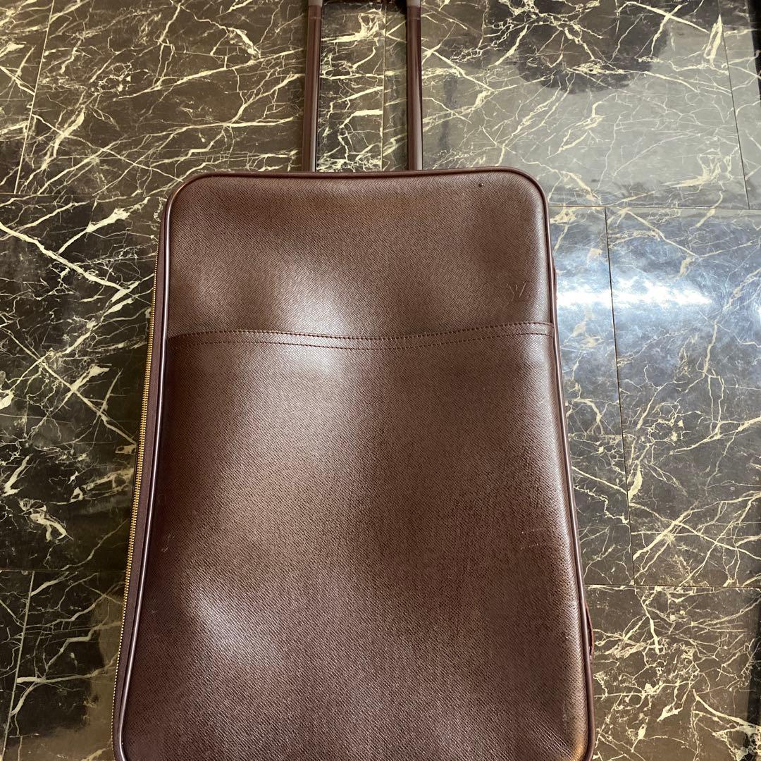 ルイヴィトン　キャリーケース