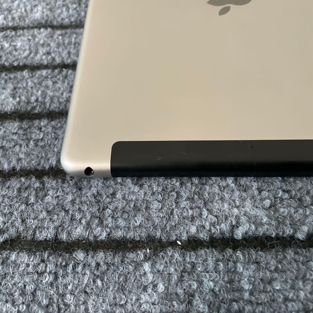 234【早い者勝ち】 iPad 6世代 128GB SIMフリー スペースグレイ